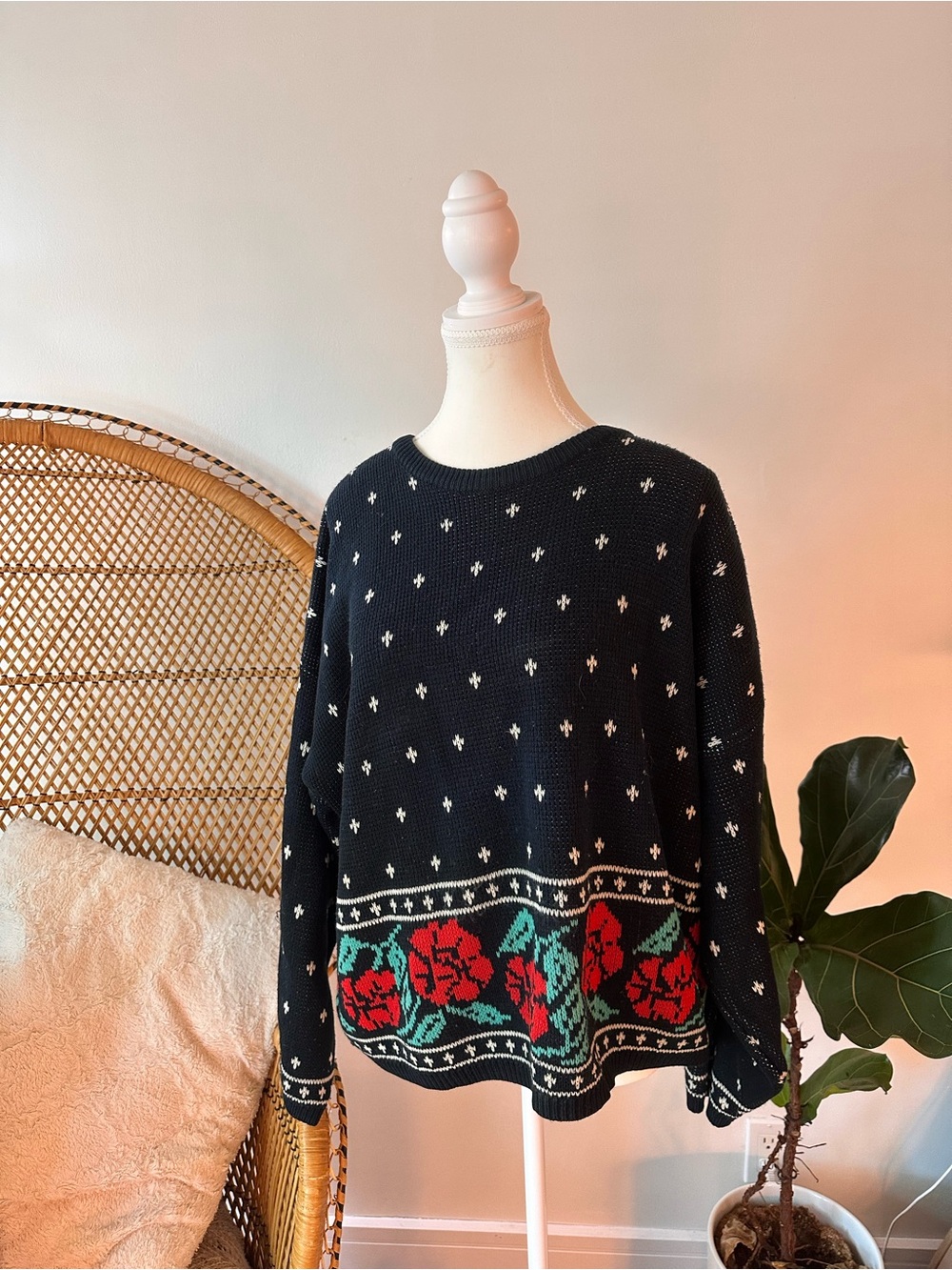 Black Floral Border Crewneck Sweater - Unbranded